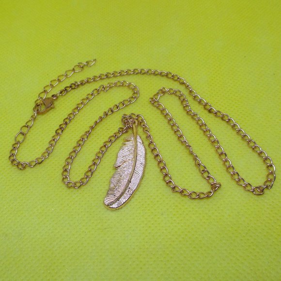 Feather Necklace Rose Gold Tone Metal Feather Pendant Necklace W Extension Chain - Picture 5 of 9